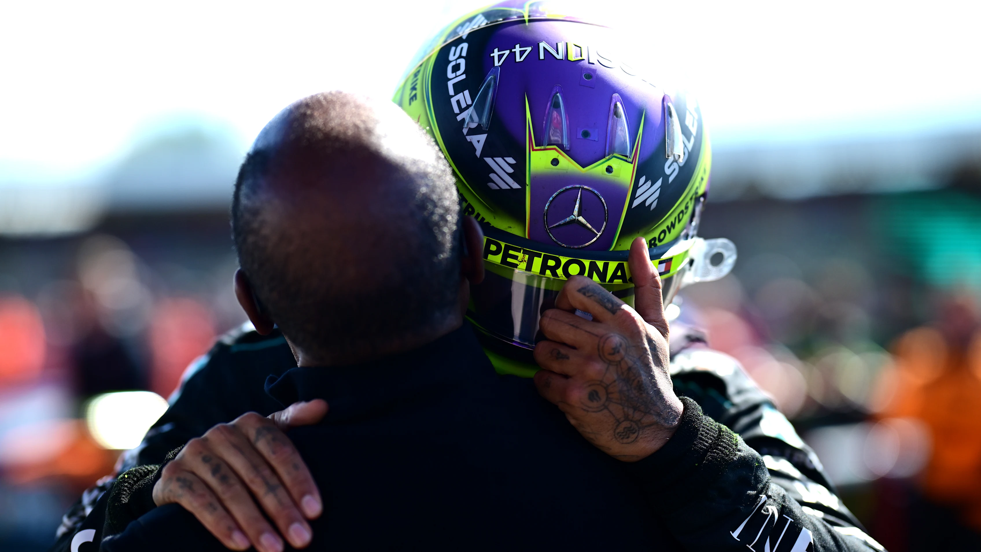 McLaren's Carefully Worded Hamilton Denial Says More By What It Leaves Out