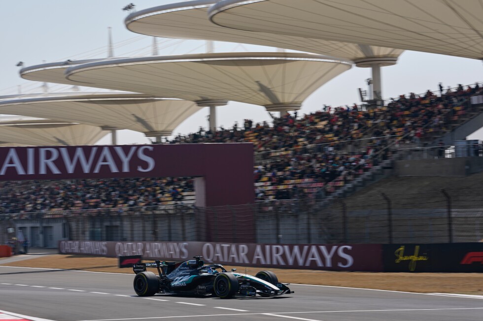 Mercedes' George Russell Claims Pole in China Sprint Qualifying