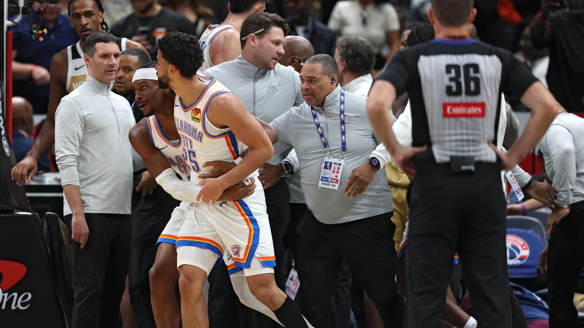 Dominant Road Warriors: Thunder Stay Perfect Away From Home, Cruise Past Struggling Wizards