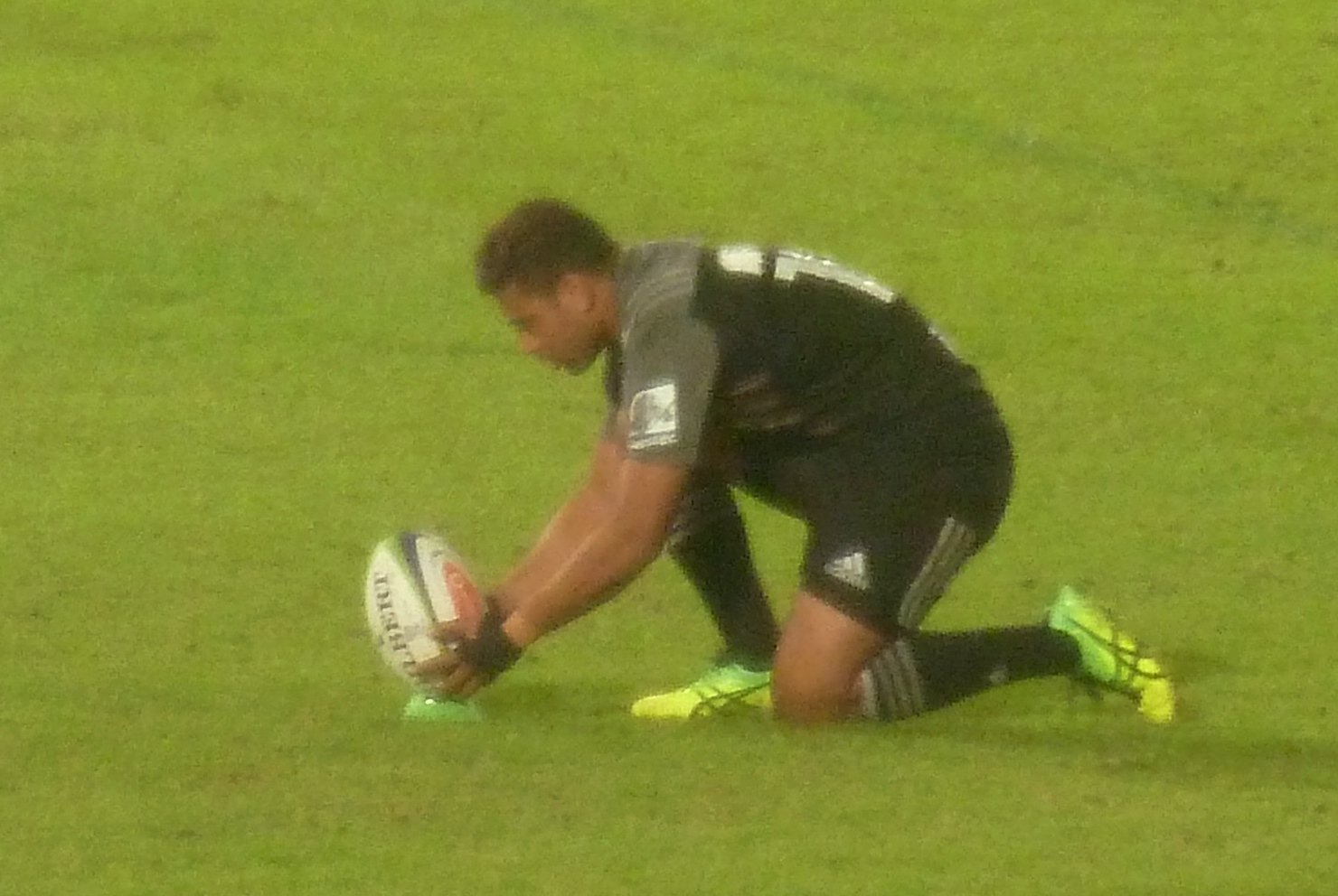 Mo'unga Recalled After Three Years as Rennie Names Fifth No.10