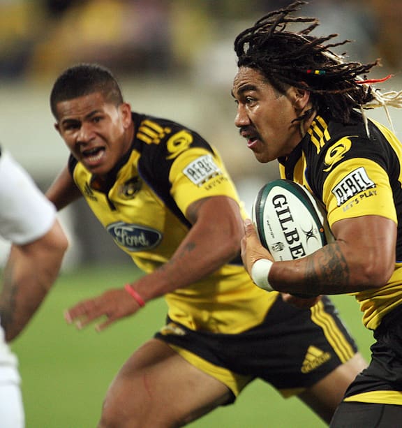 Hurricanes and Blues Set the Pace as Super Rugby Pacific 2026 Title Race Tightens